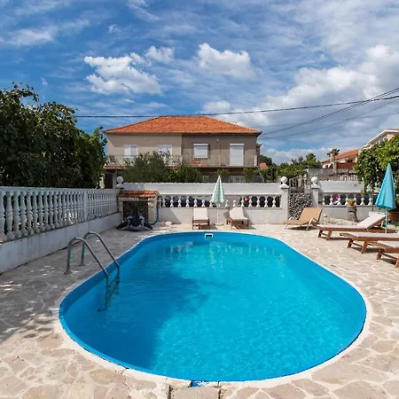Apartment In With Swimming Pool