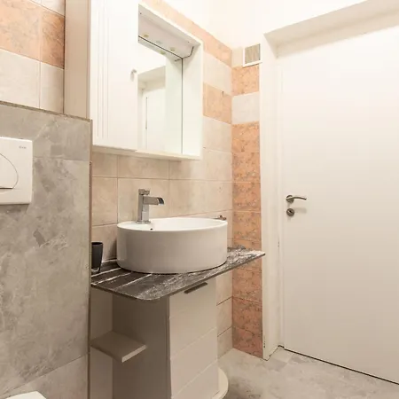 Apartment In With Swimming Pool *