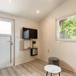 Nice Apartment In Zadar With Swimming Pool 公寓