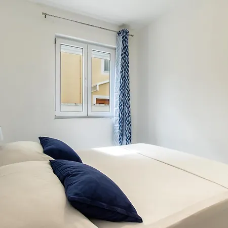 Nice Apartment In Zadar With Swimming Pool 公寓